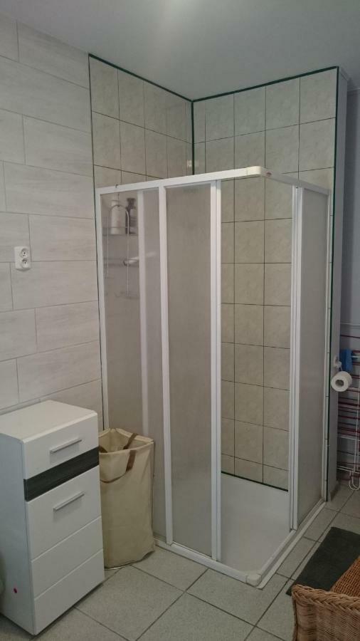 Dworek Szarki Bagian luar foto